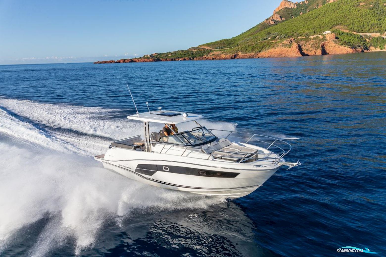 Jeanneau 10.5 Walk Around Serie 2 Motorboat 2025, with Yamaha engine, The Netherlands