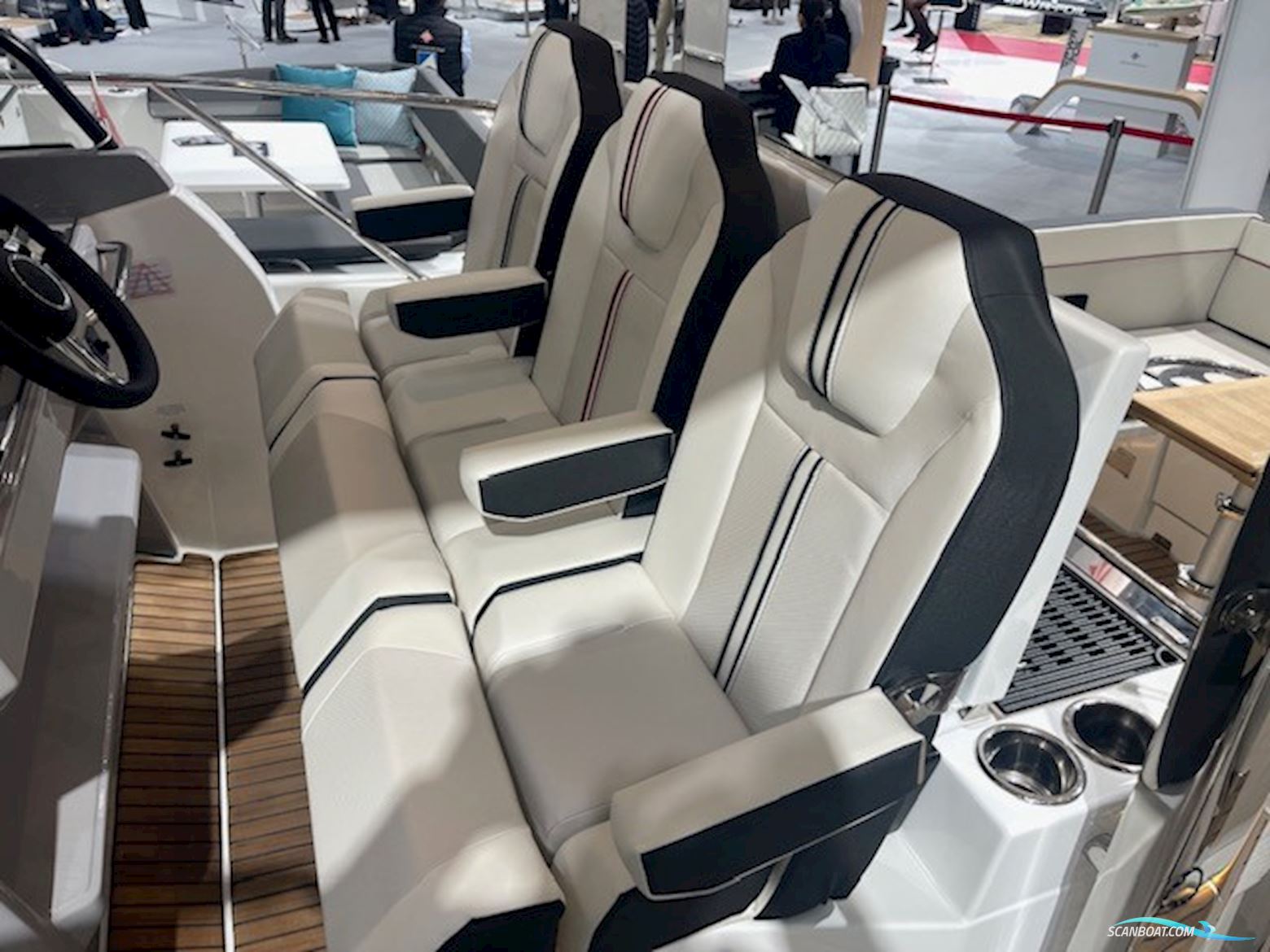 Jeanneau 10.5 Walk Around Serie 2