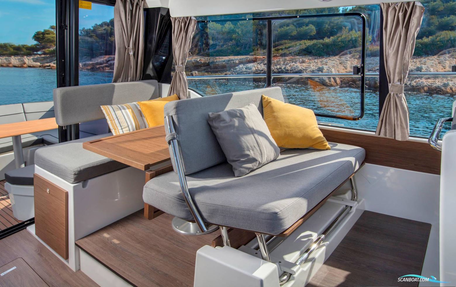Jeanneau 1095 Coupe Serie 2
