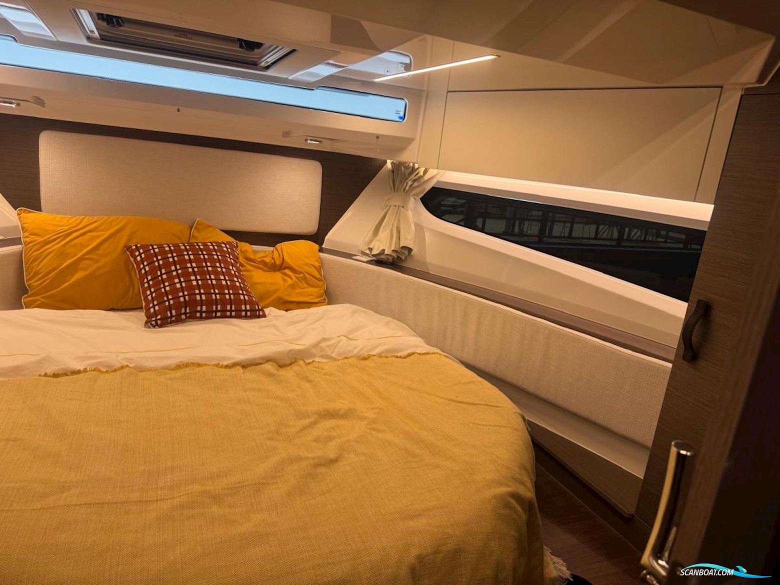 Jeanneau 1095 Coupé Serie 2