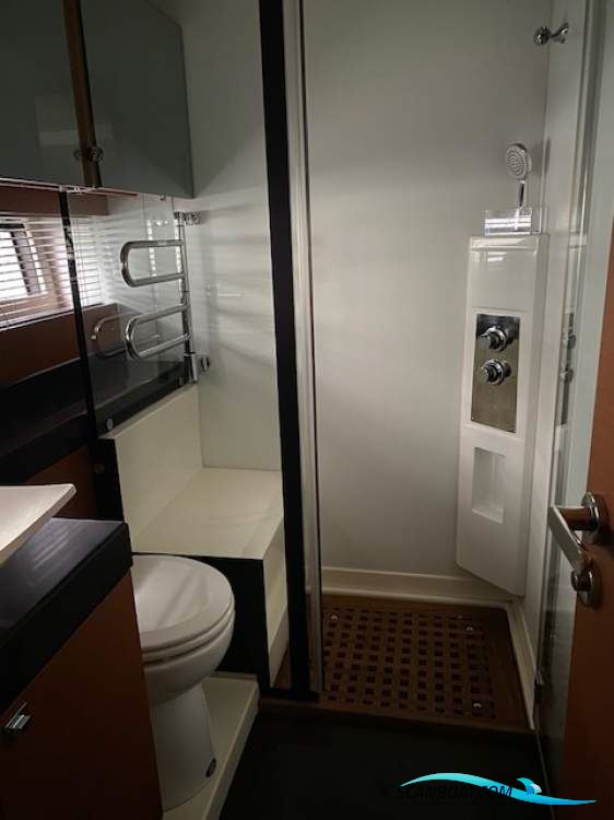 Jeanneau 550s Ixus Joystick