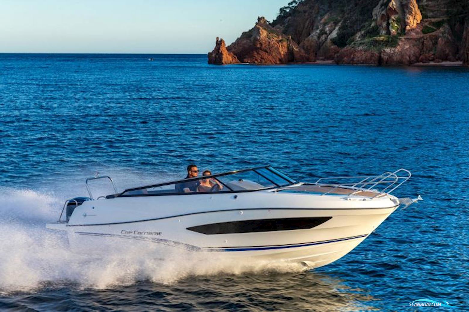 Jeanneau 7.5 DC Cap Camarat Gen2