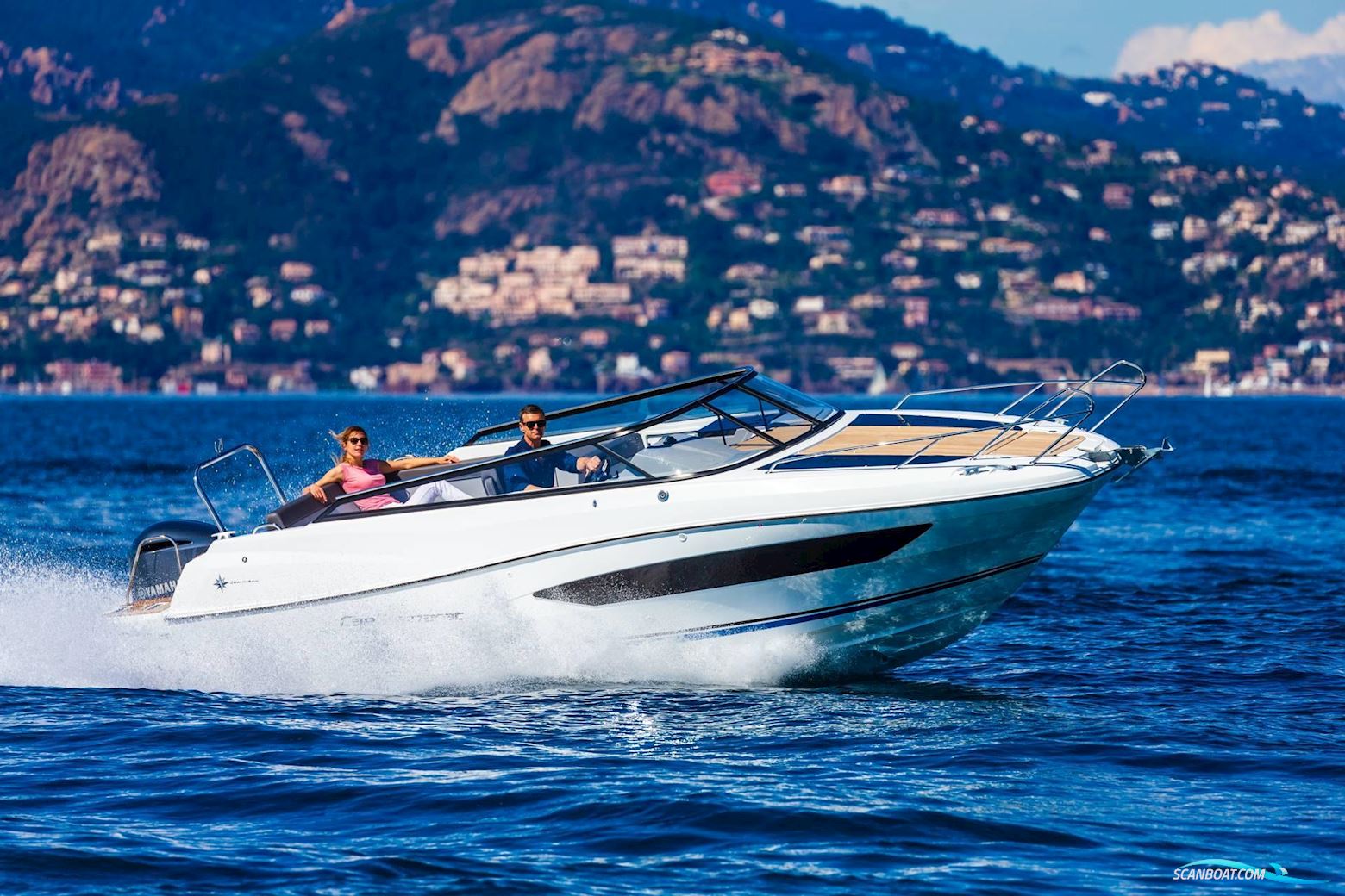 Jeanneau 7.5 DC Cap Camarat Gen2