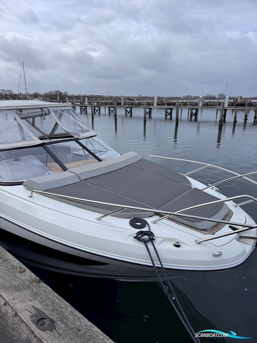 Jeanneau 7.5 DC CAP CAMARAT SERIE 2 – 2021