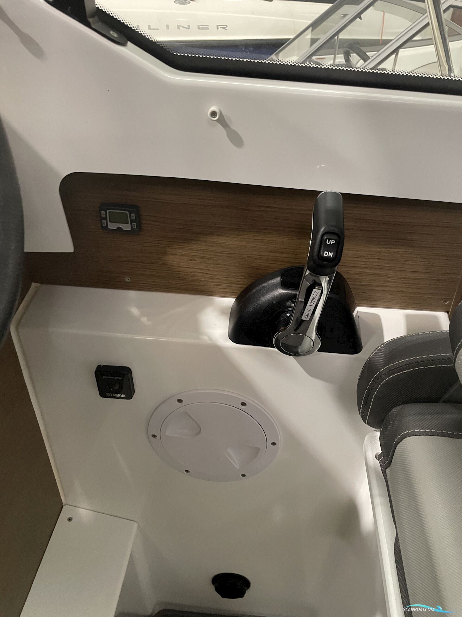 Jeanneau 795 Merry Fisher