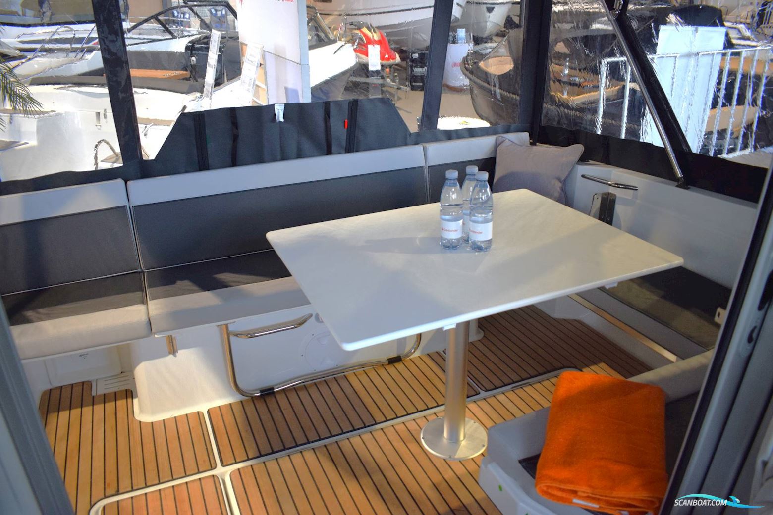 Jeanneau 795 Serie 2 - 225 HK Yamaha/Udstyr