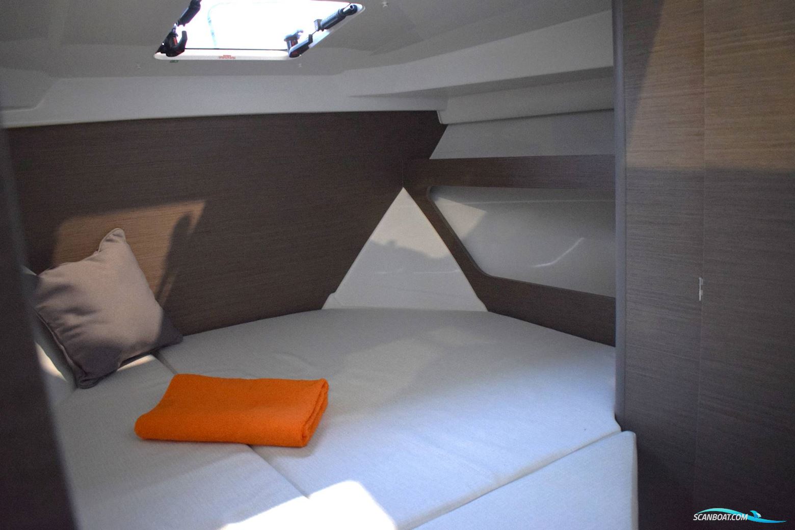 Jeanneau 795 Serie 2 - 225 HK Yamaha/Udstyr