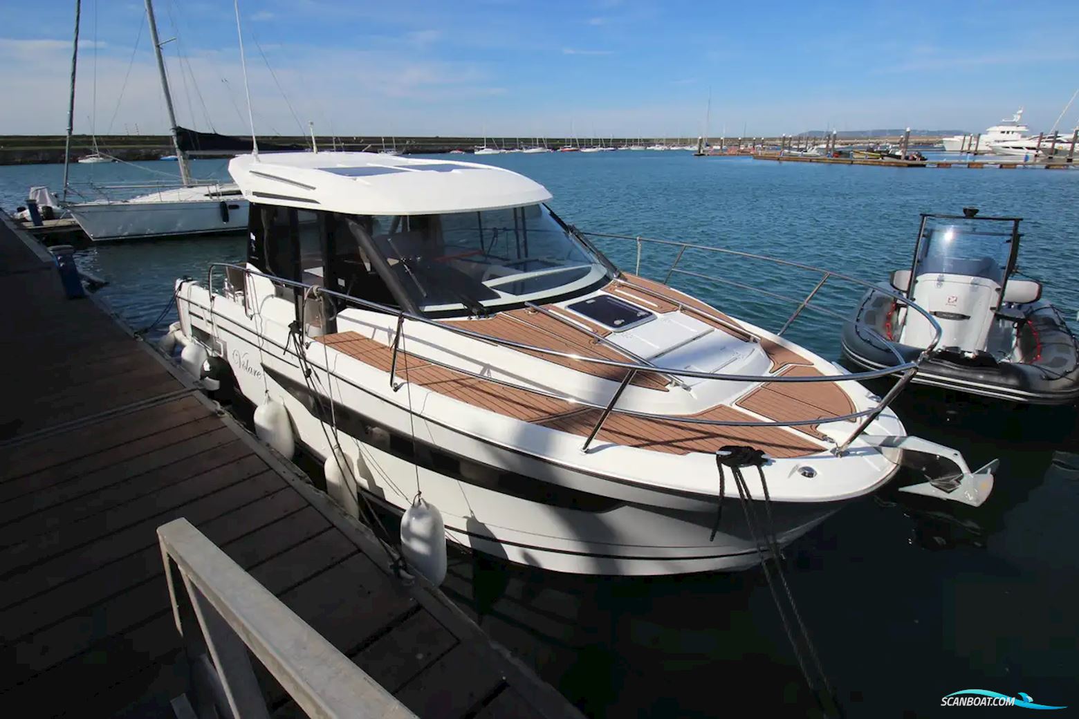 Jeanneau 895 MERRY FISHER Motorboat 2017, with Yamaha engine, Ireland