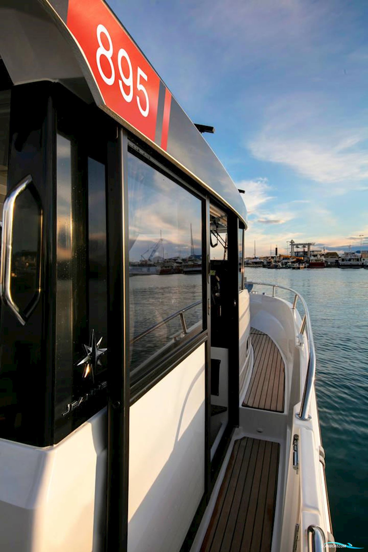 Jeanneau 895 Merry Fisher Sport