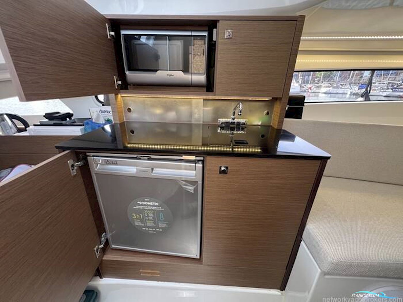 Jeanneau 9.0WA Cap Camarat