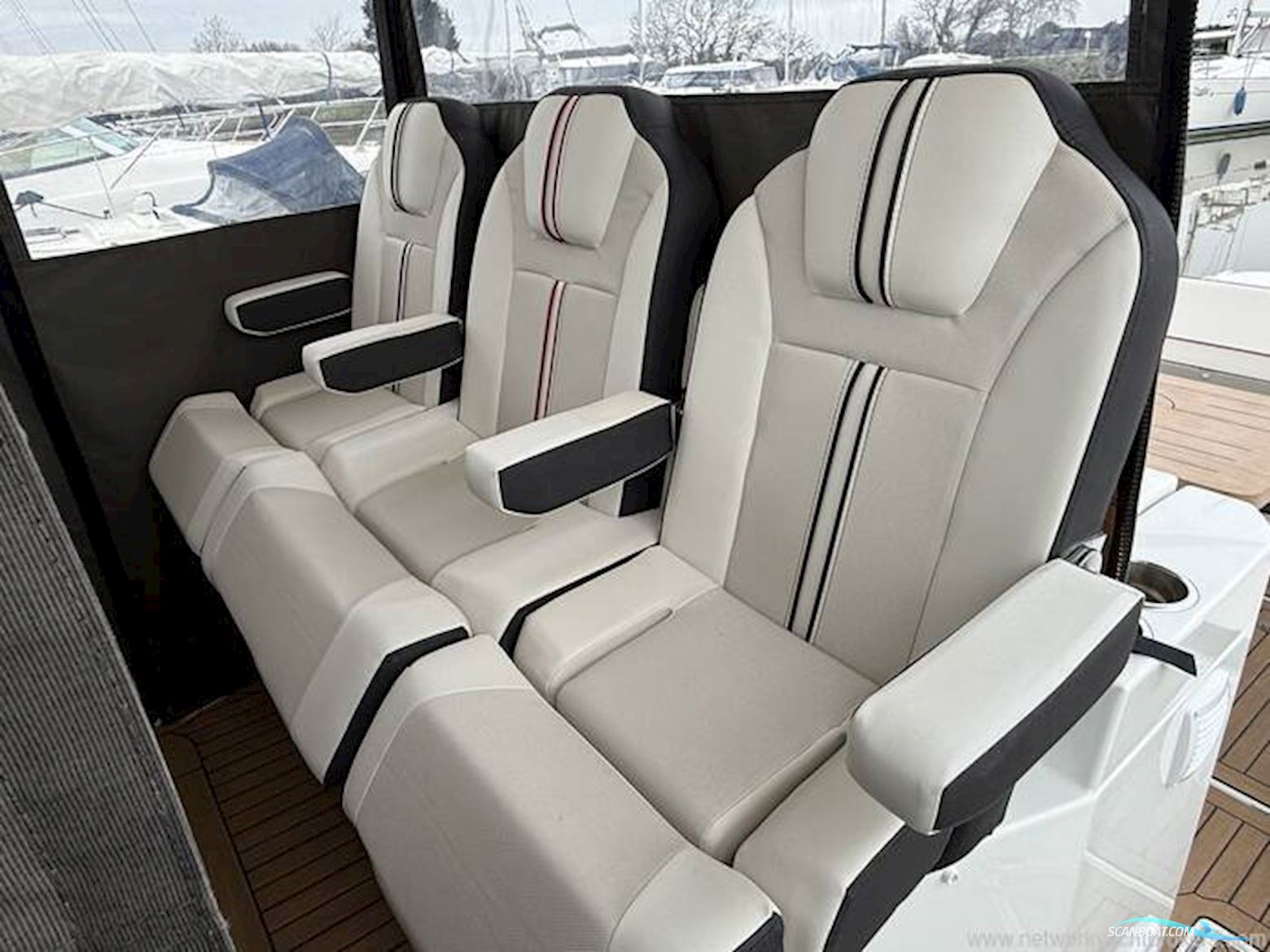 Jeanneau Cap Camarat 10.5 CC