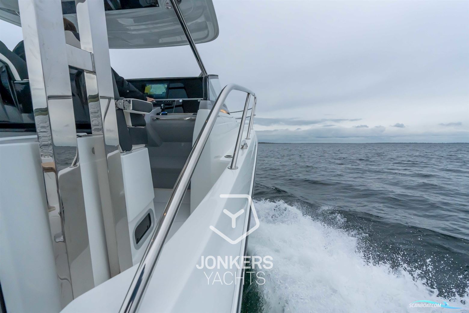 Jeanneau Cap Camarat 10.5 WA S2