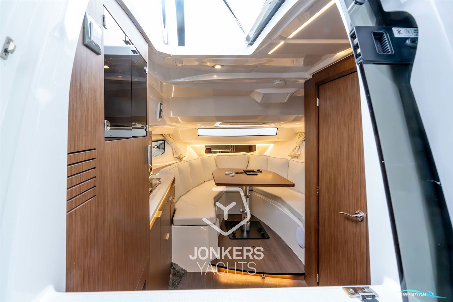 Jeanneau Cap Camarat 10.5 WA S2