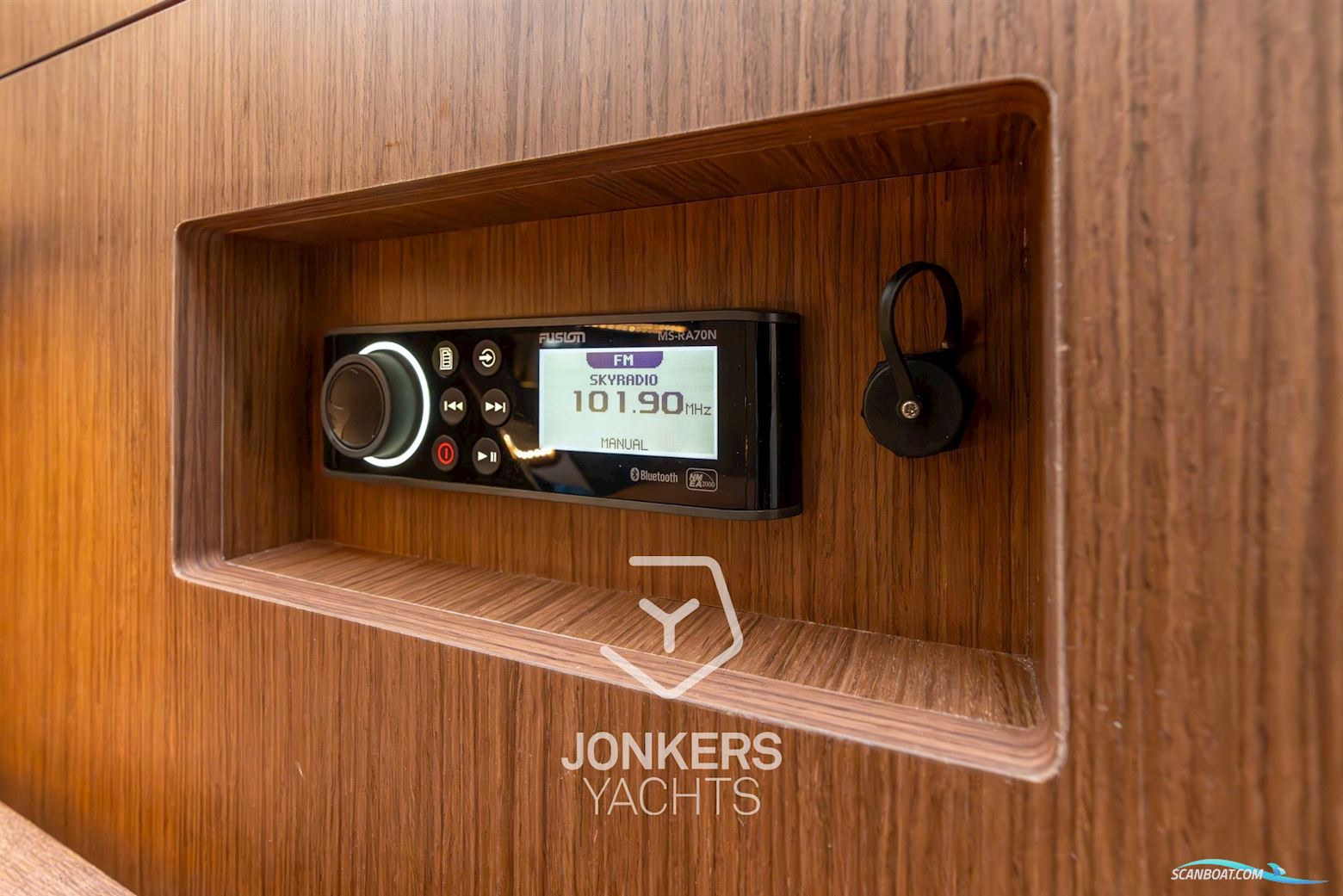 Jeanneau Cap Camarat 10.5 WA S2