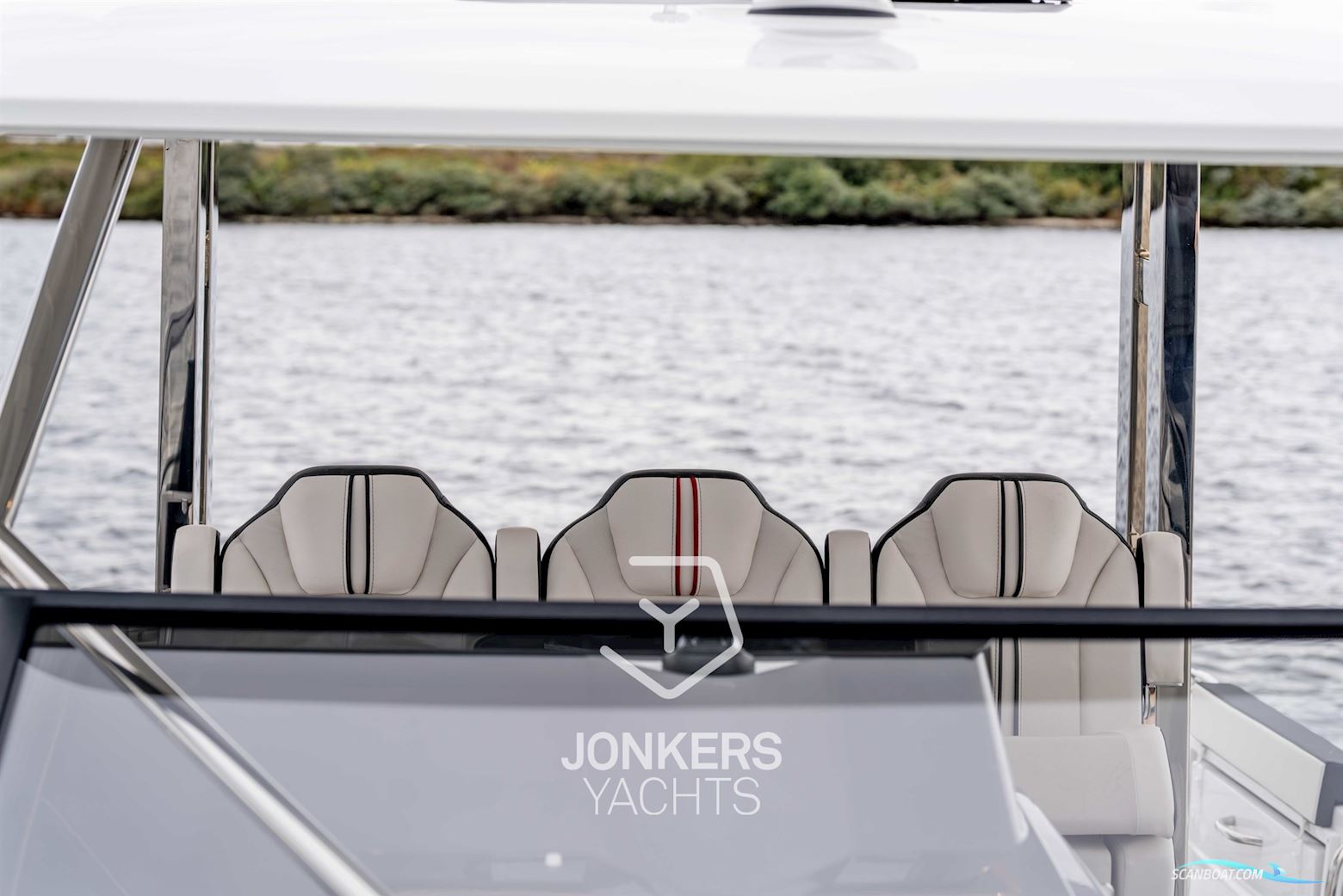 Jeanneau Cap Camarat 10.5 WA S2