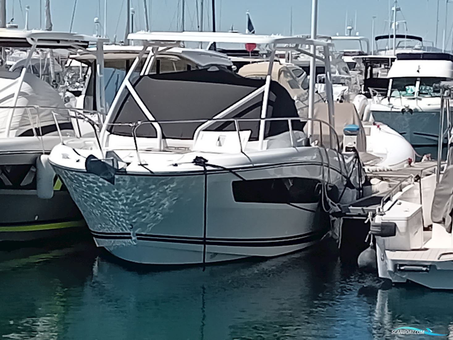Jeanneau Cap Camarat 10.5 WA Motorboat 2017, with Yamaha v8 engine, France