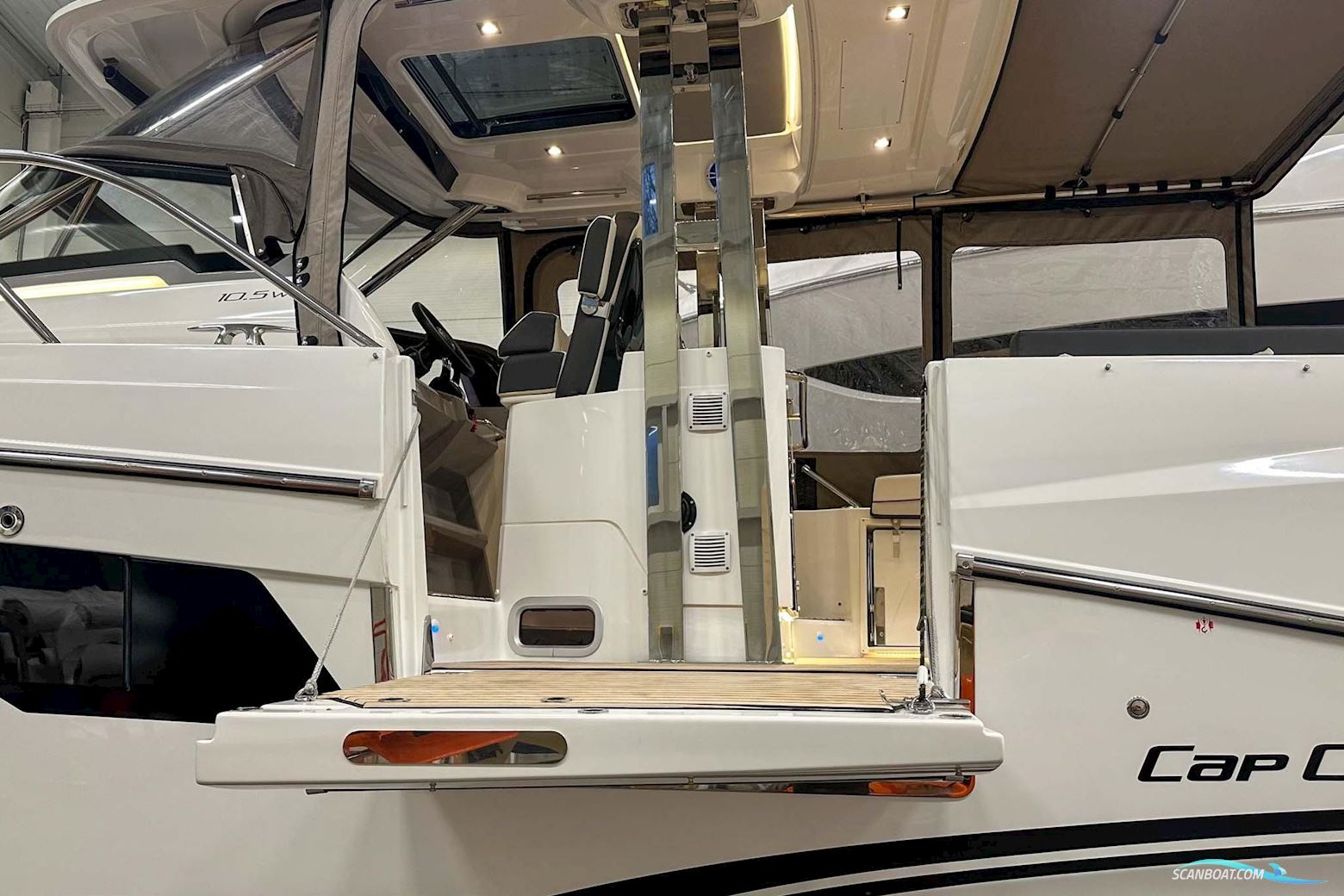 Jeanneau Cap Camarat 10.5 WA Serie 2