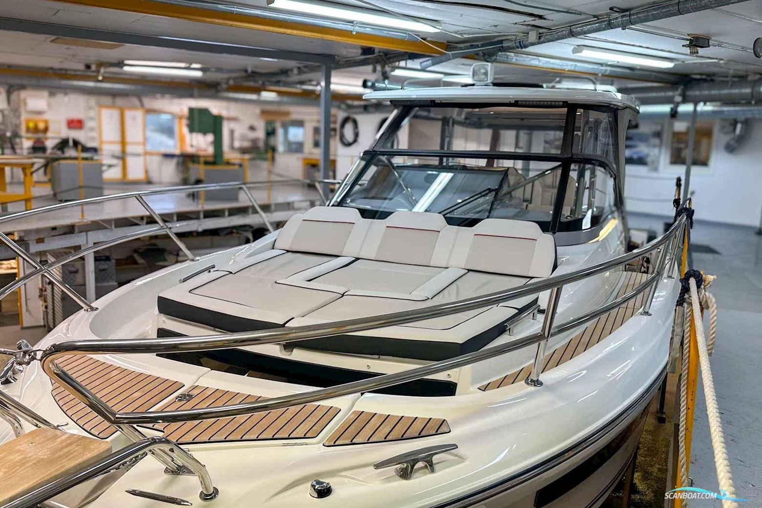 Jeanneau Cap Camarat 10.5 WA Serie 2