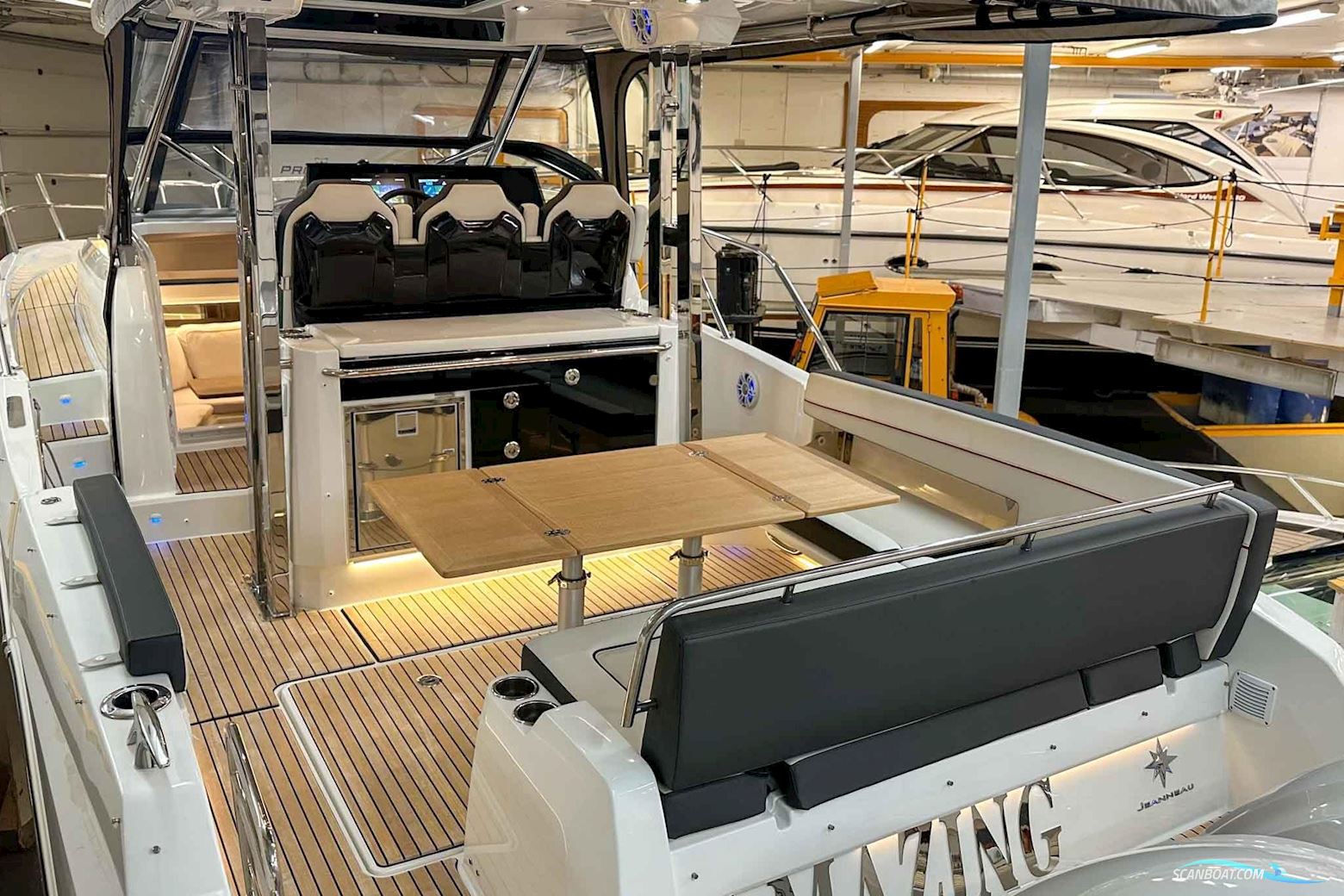 Jeanneau Cap Camarat 10.5 WA Serie 2