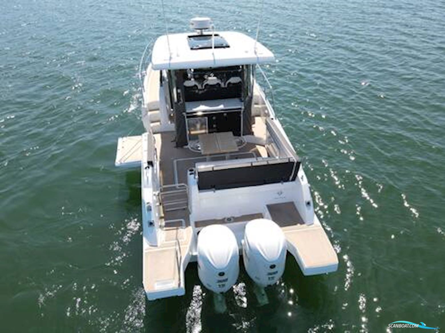 Jeanneau Cap Camarat 10.5WA S2