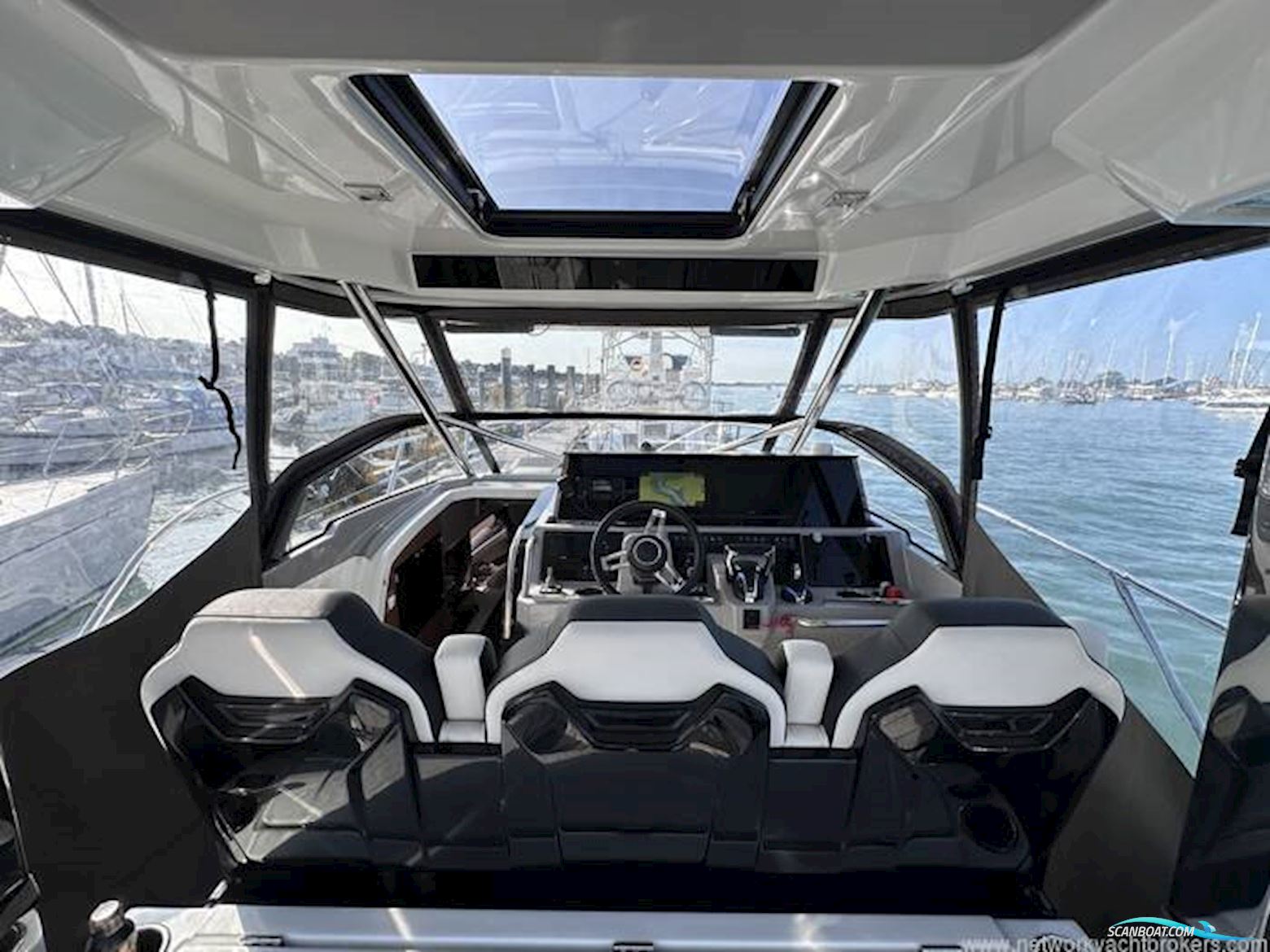 Jeanneau Cap Camarat 10.5WA S2