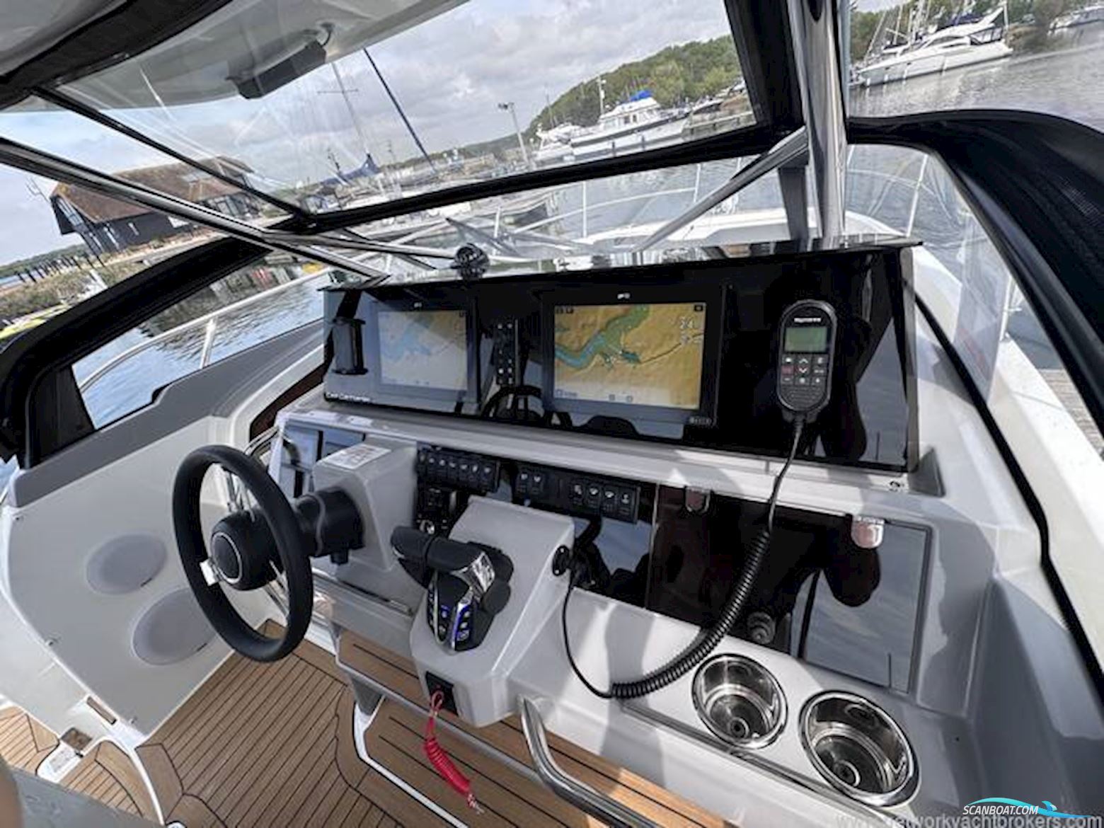 Jeanneau Cap Camarat 10.5WA S2