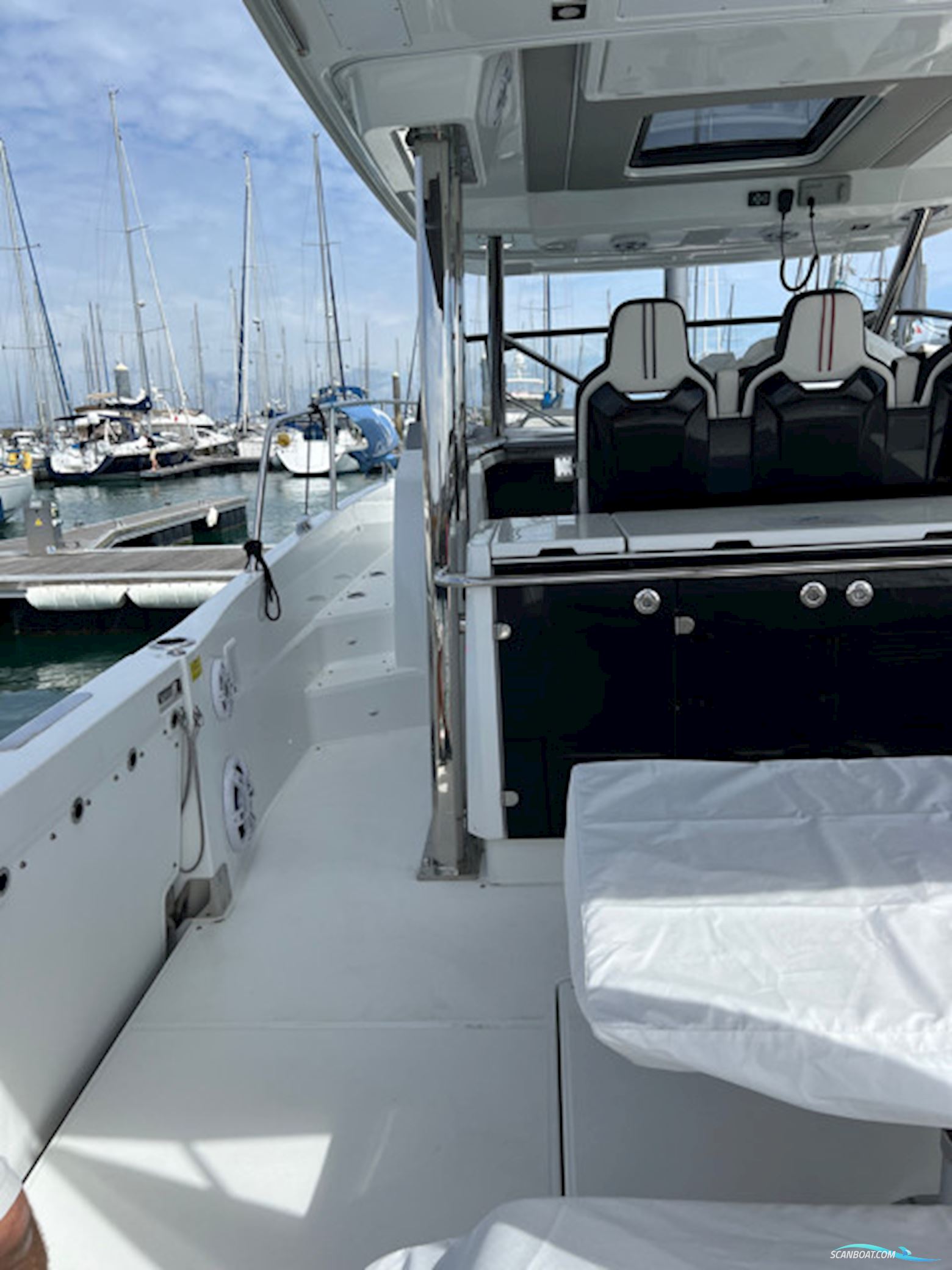 Jeanneau Cap Camarat 12.5WA-New Version