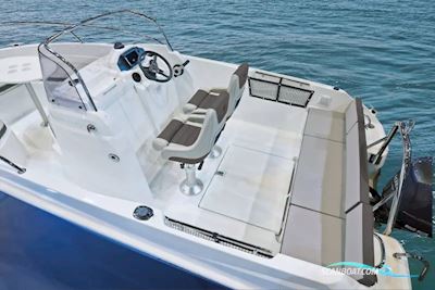 Jeanneau Cap Camarat 5.5 CC Motorboat 2025, with Yamaha engine, Ireland