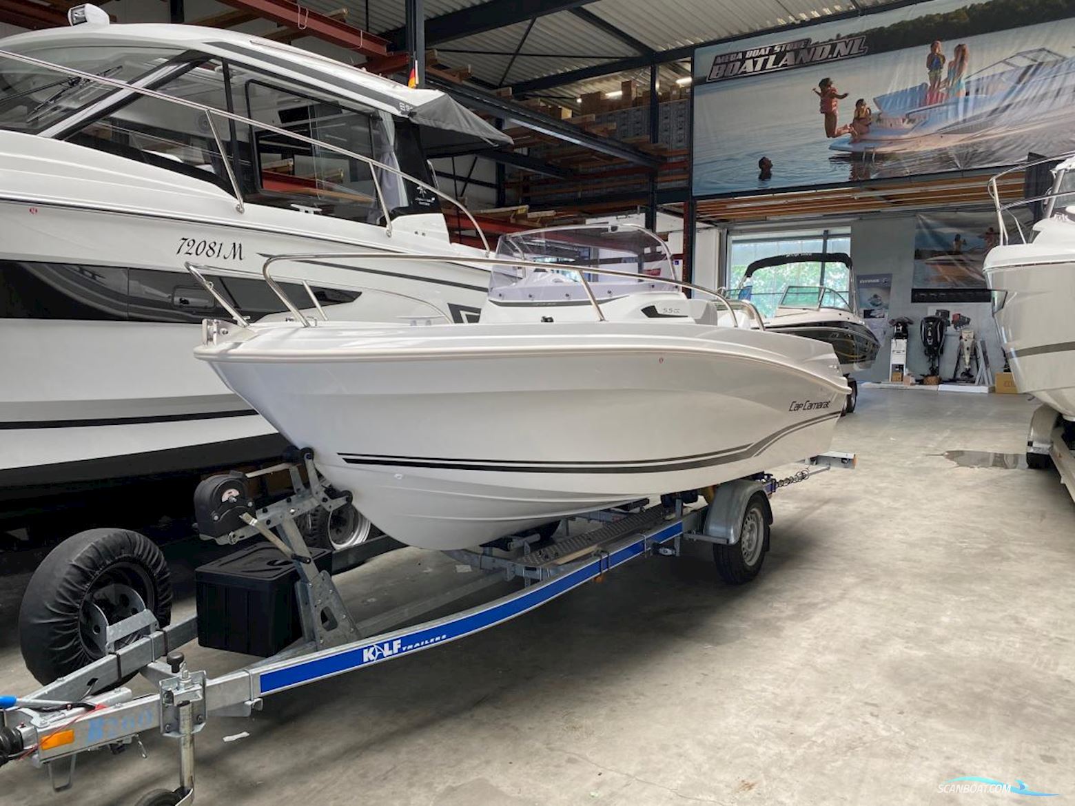 Jeanneau Cap Camarat 5.5 Center Console