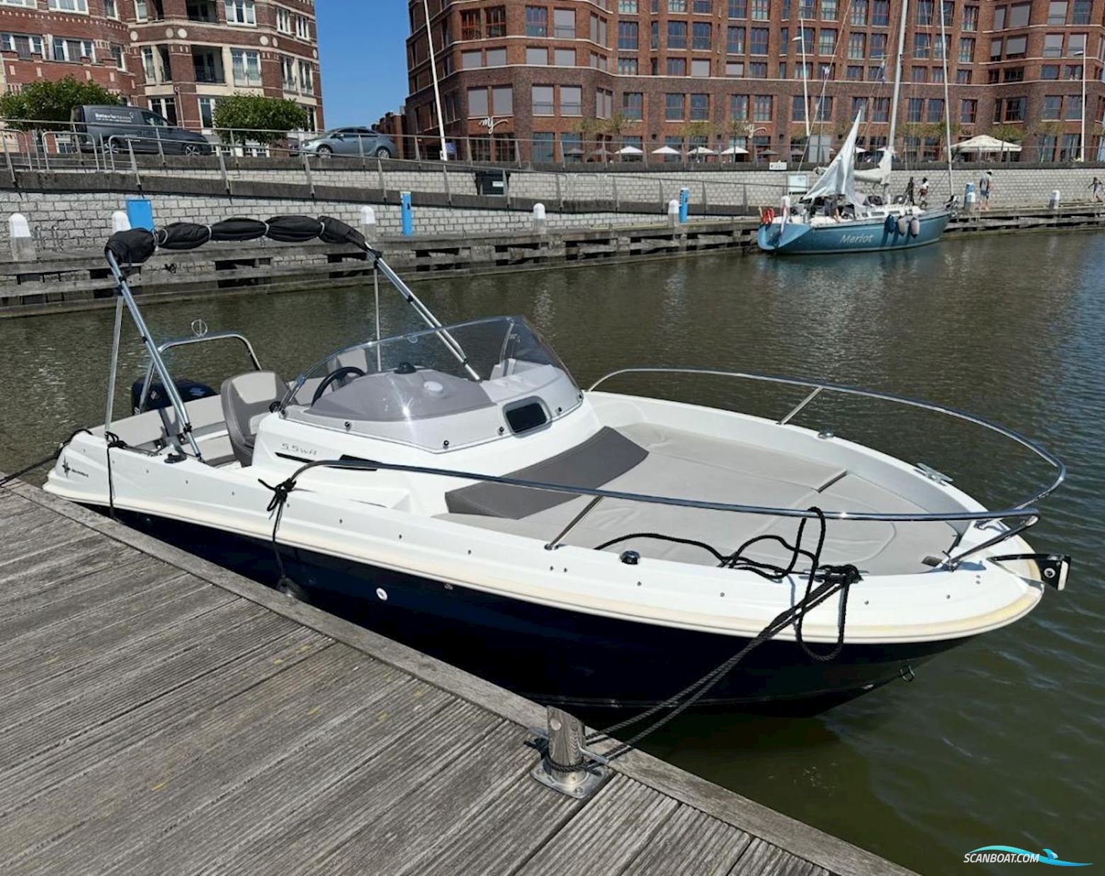 Jeanneau Cap Camarat 5.5 WA