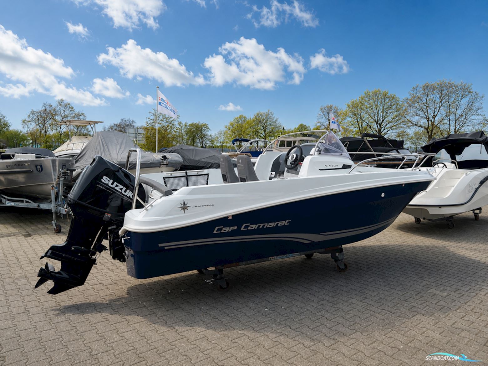 Jeanneau Cap Camarat 5.5 WA Motorboat 2024, with Suzuki engine, The Netherlands