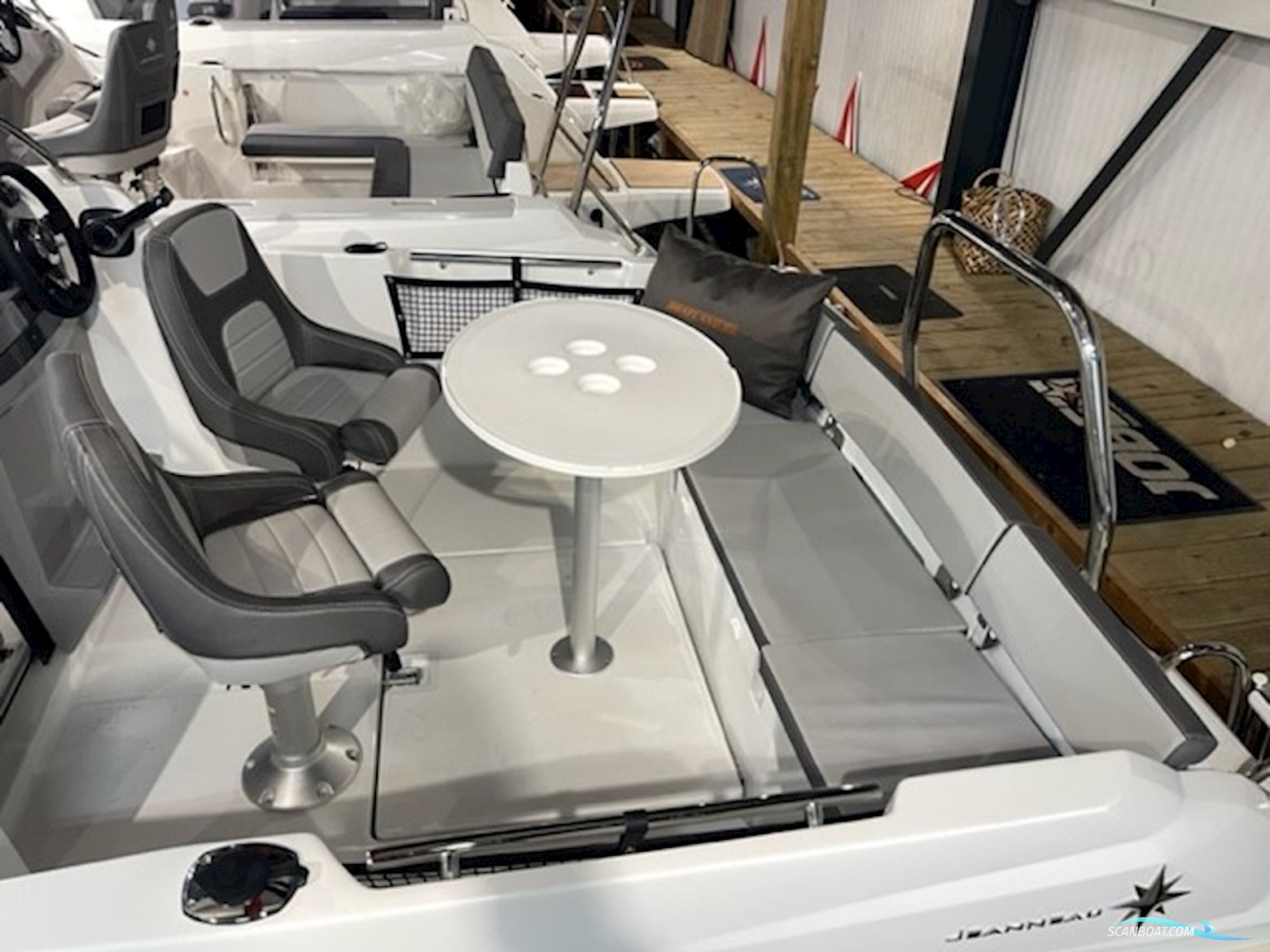 Jeanneau Cap Camarat 5.5 WA Serie 2