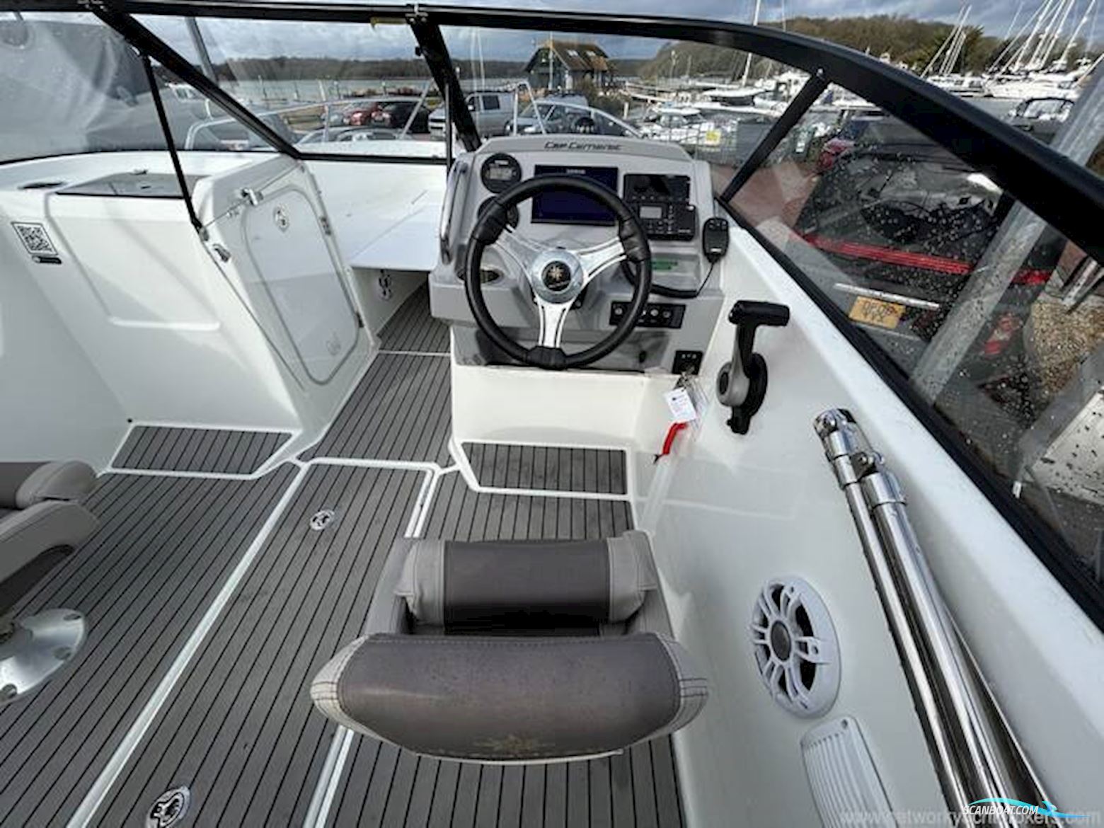 Jeanneau Cap Camarat 6.5 BR