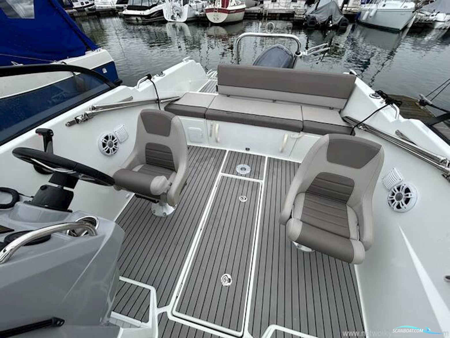 Jeanneau Cap Camarat 6.5 BR