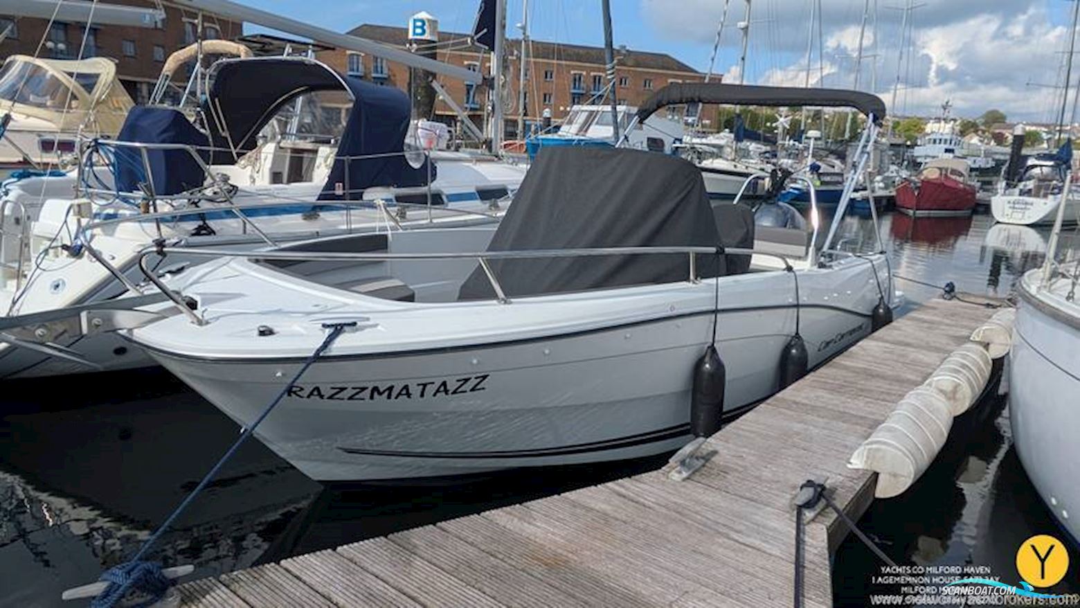 Jeanneau Cap Camarat 6.5 CC Serie 3