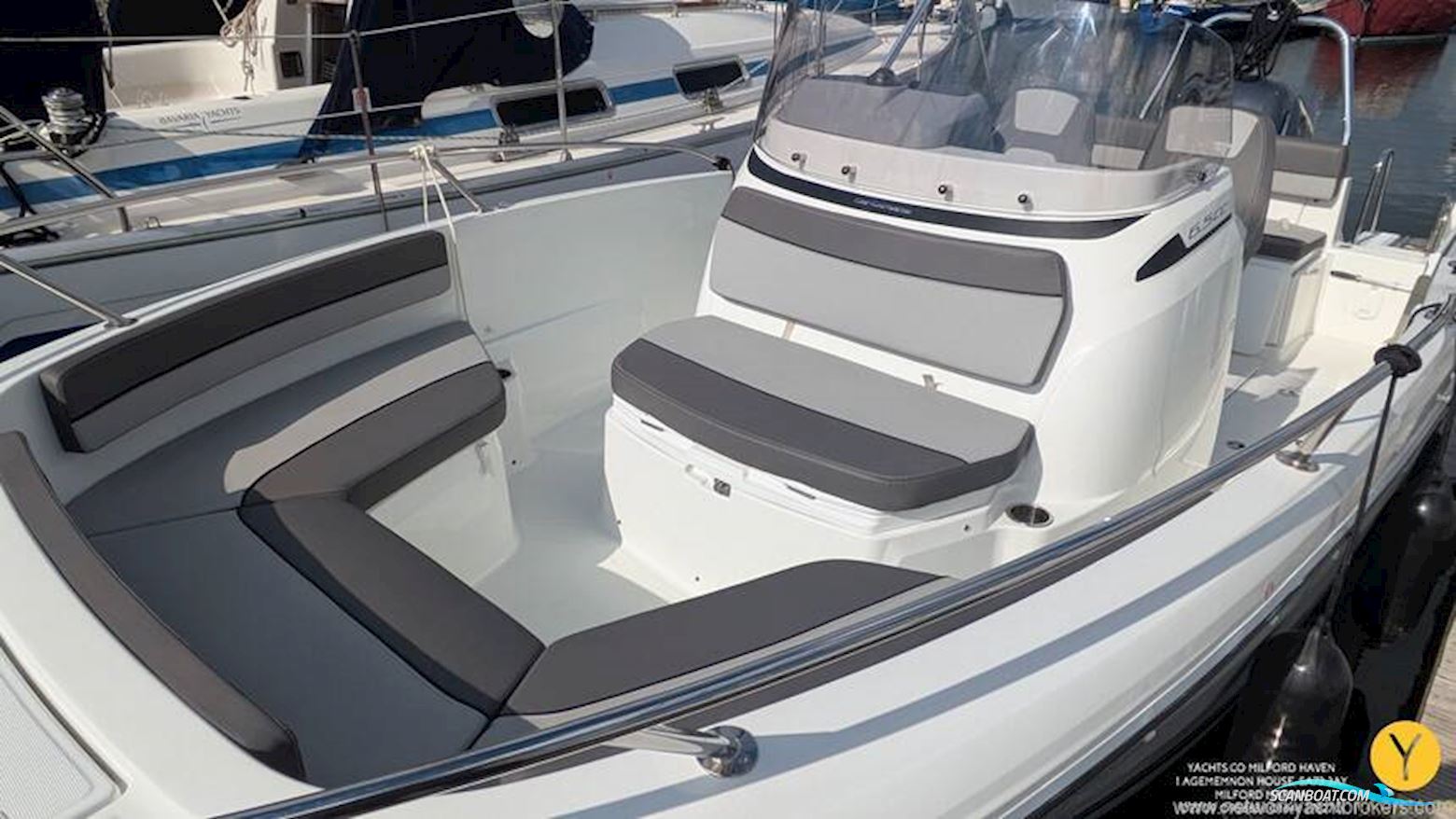 Jeanneau Cap Camarat 6.5 CC Serie 3