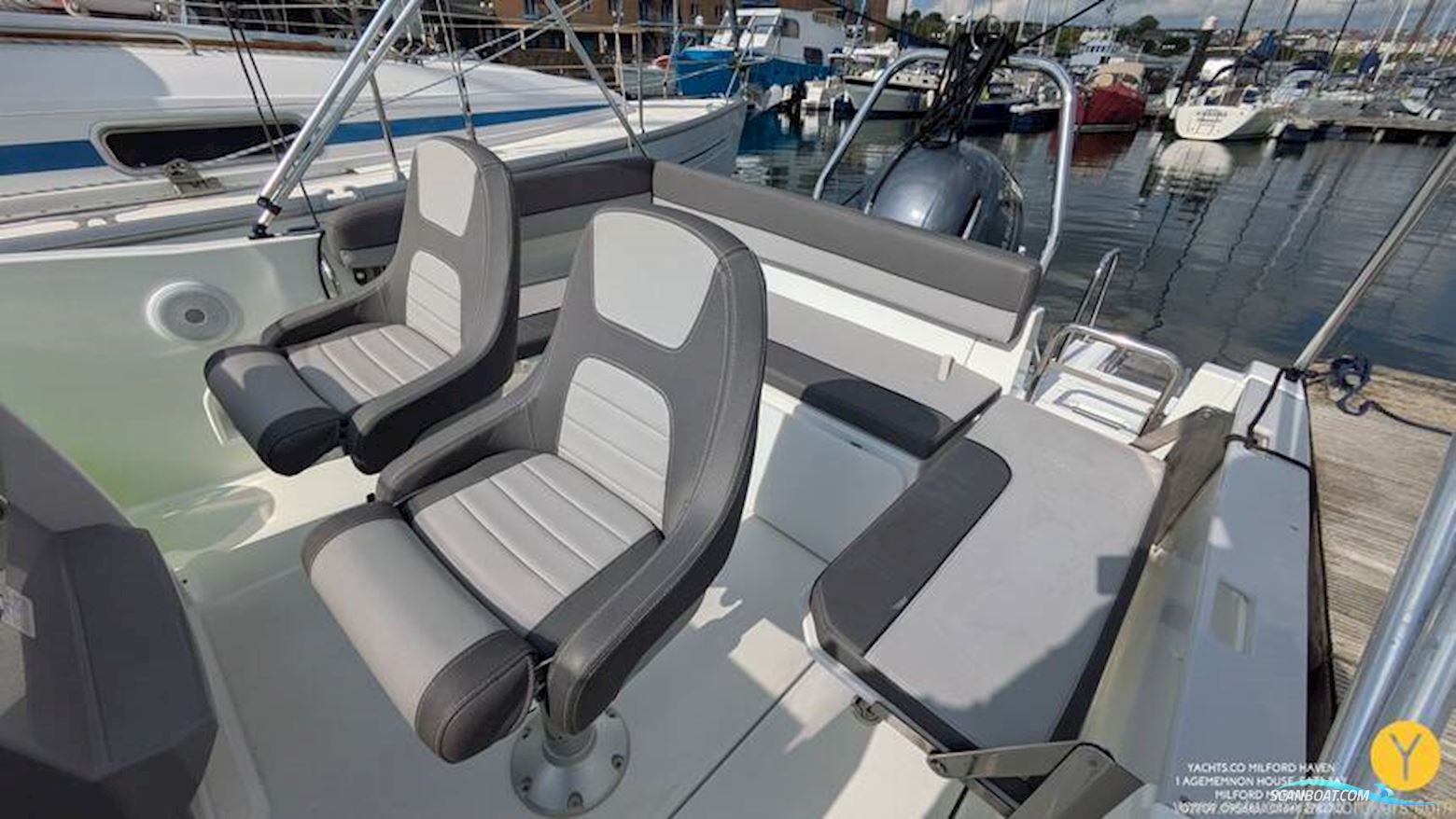 Jeanneau Cap Camarat 6.5 CC Serie 3