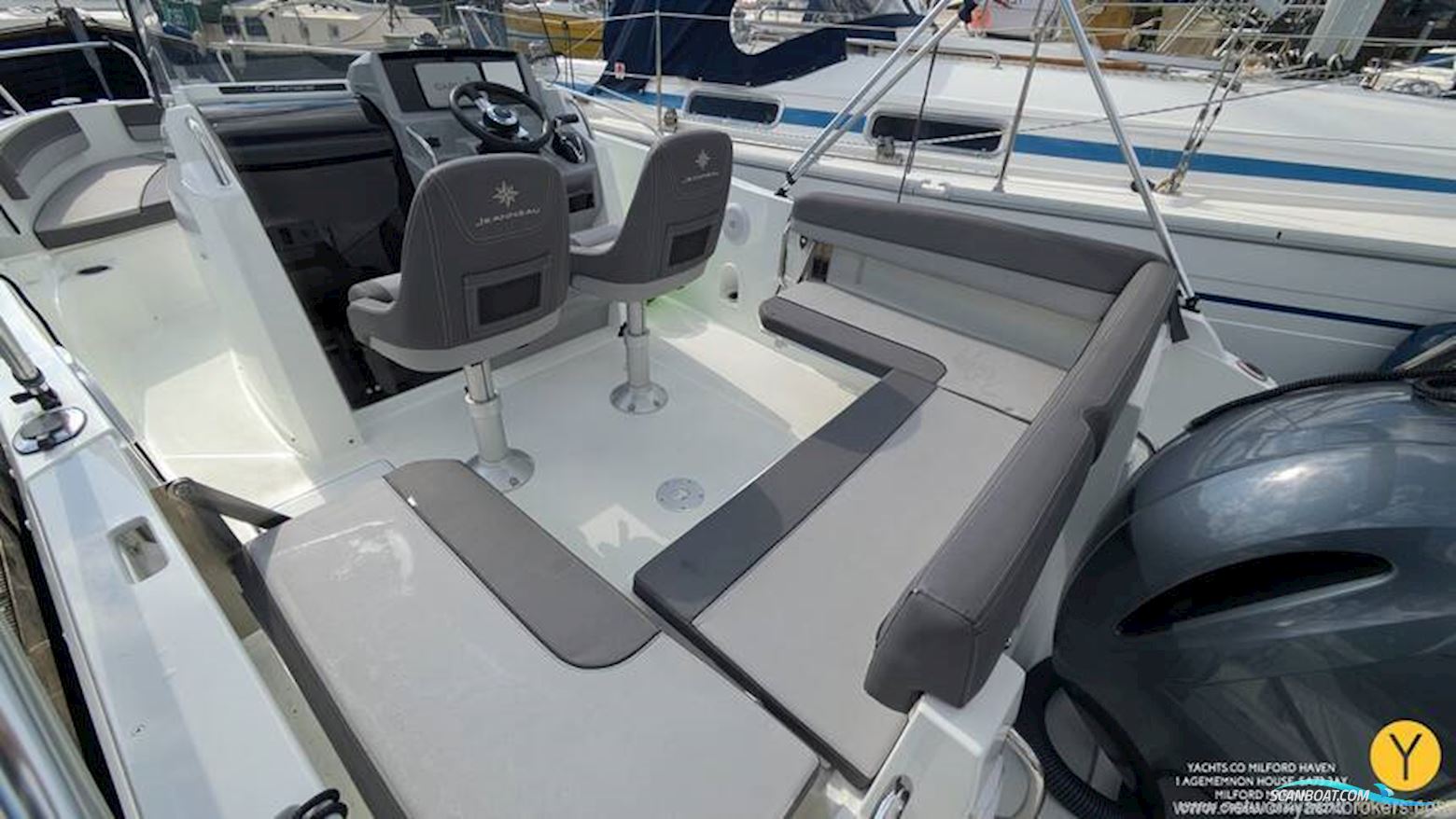 Jeanneau Cap Camarat 6.5 CC Serie 3