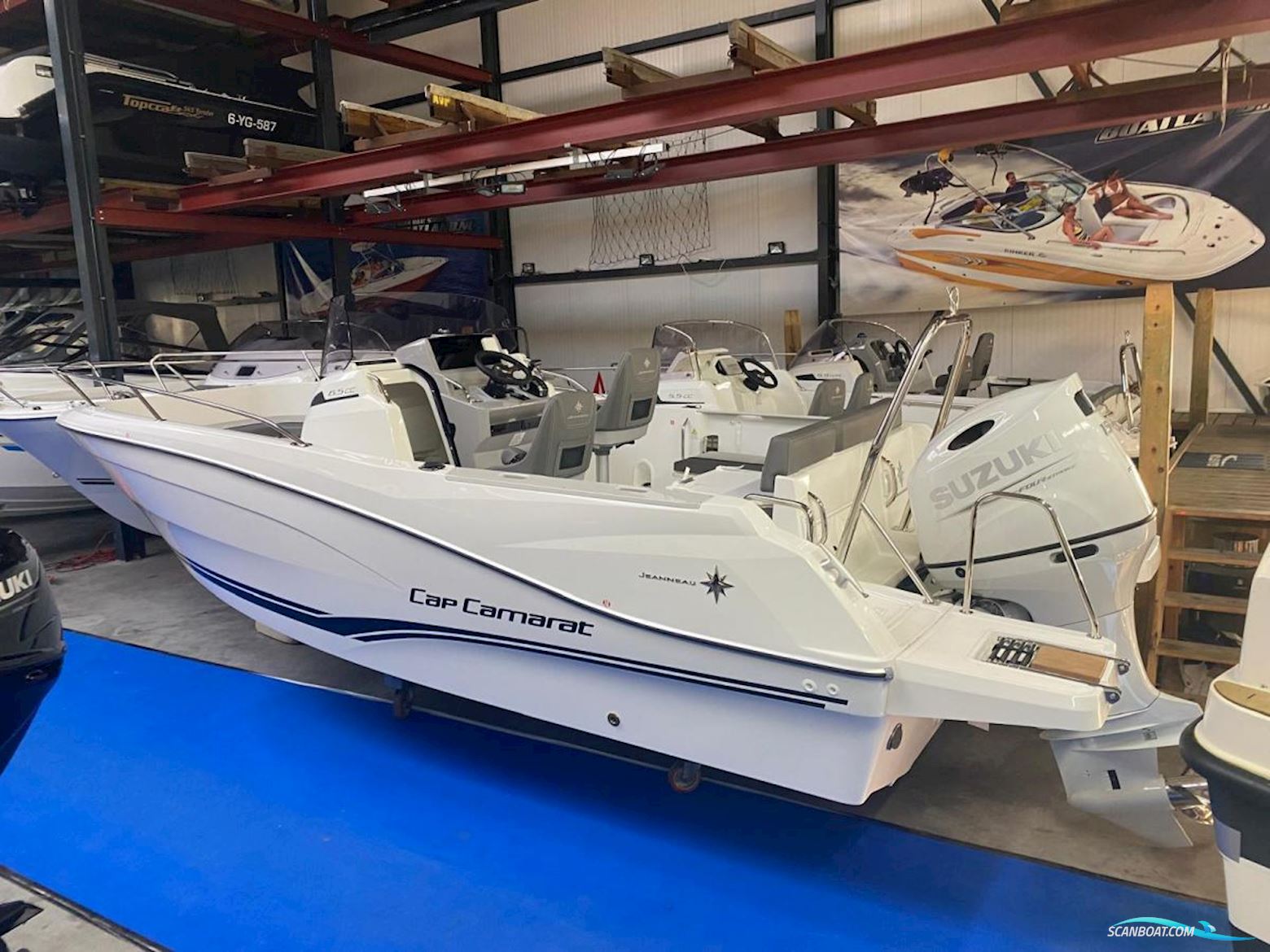 Jeanneau Cap Camarat 6.5 Center Console