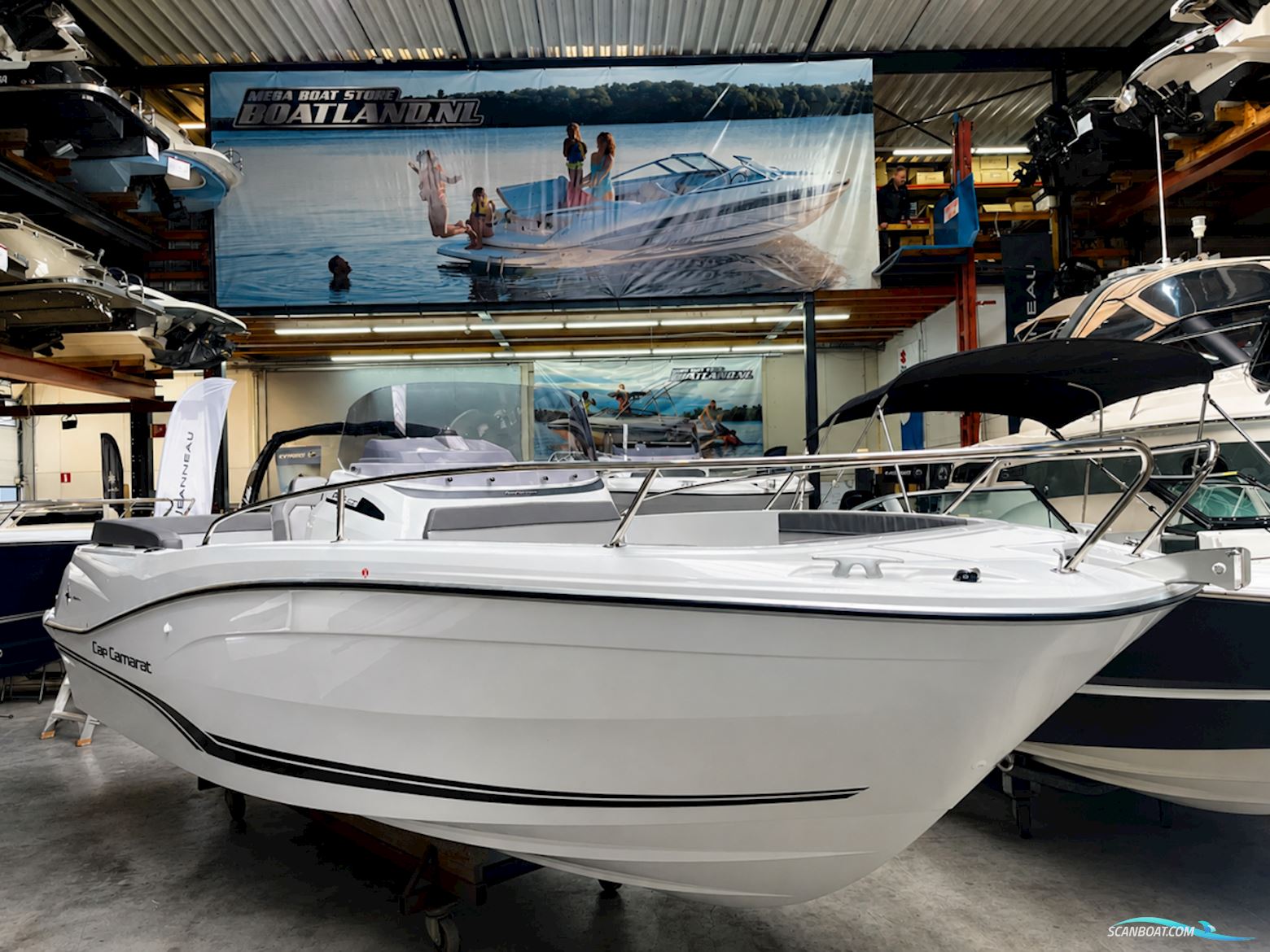 Jeanneau Cap Camarat 6.5 Center Console