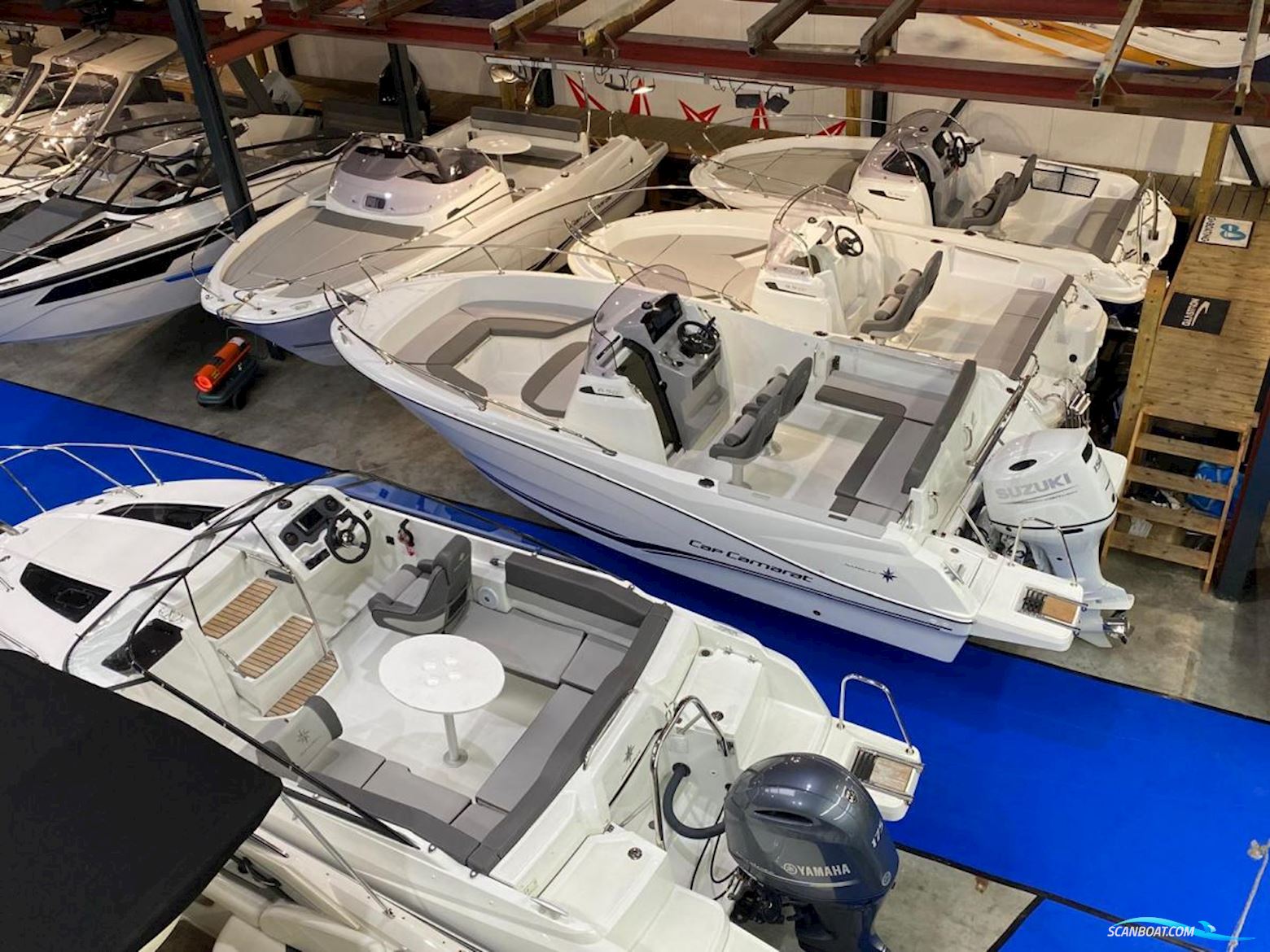 Jeanneau Cap Camarat 6.5 Center Console