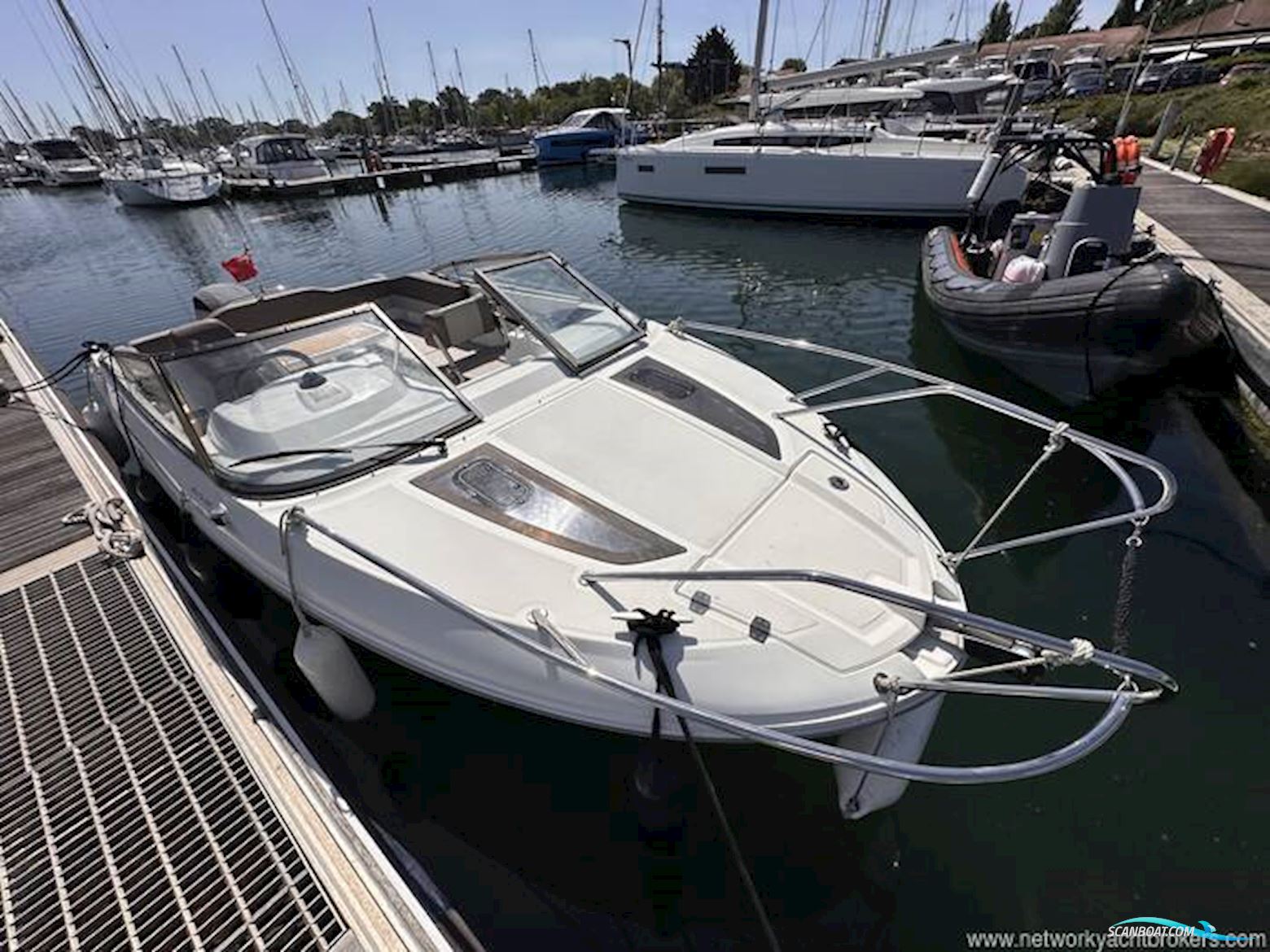 Jeanneau Cap Camarat 6.5 DC