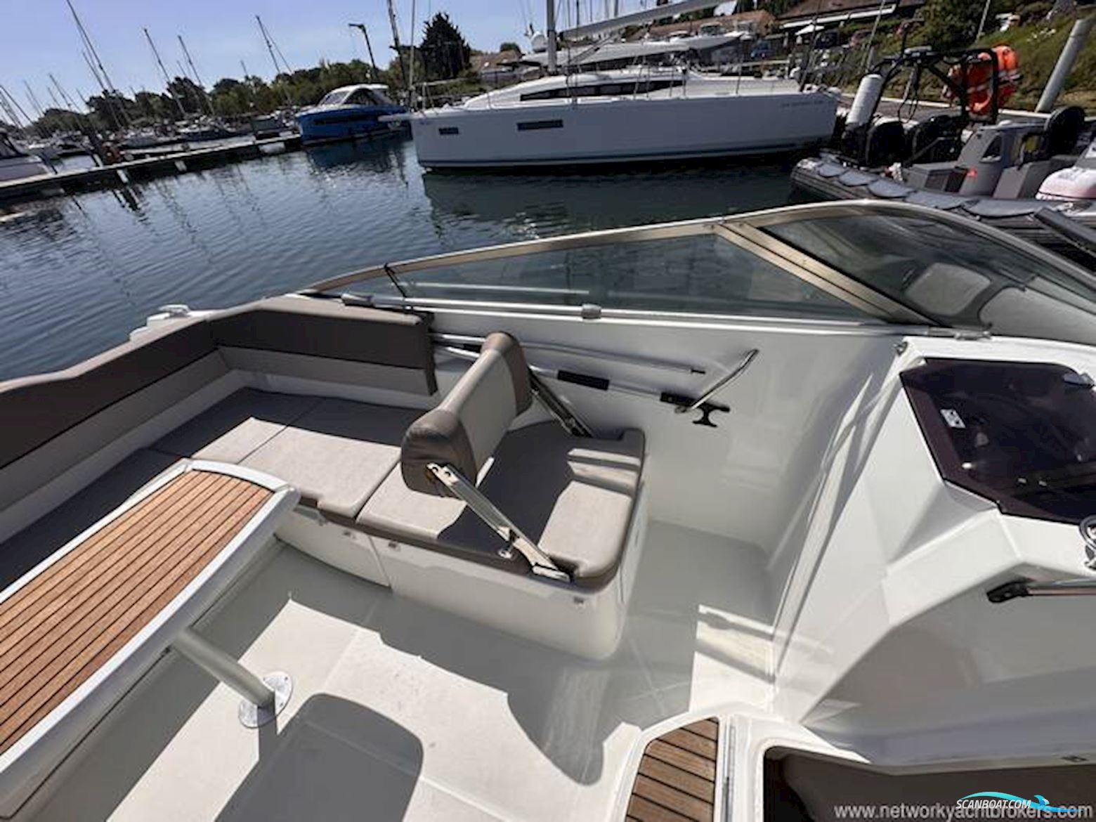 Jeanneau Cap Camarat 6.5 DC