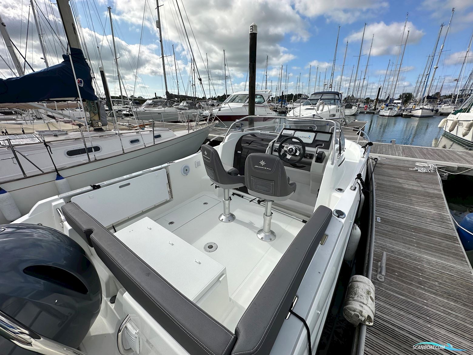 Jeanneau Cap Camarat 6.5 WA