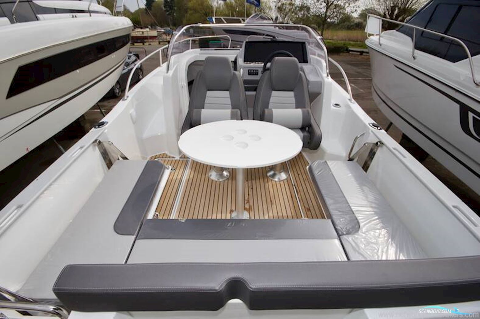 Jeanneau Cap Camarat 6.5WA Series 3