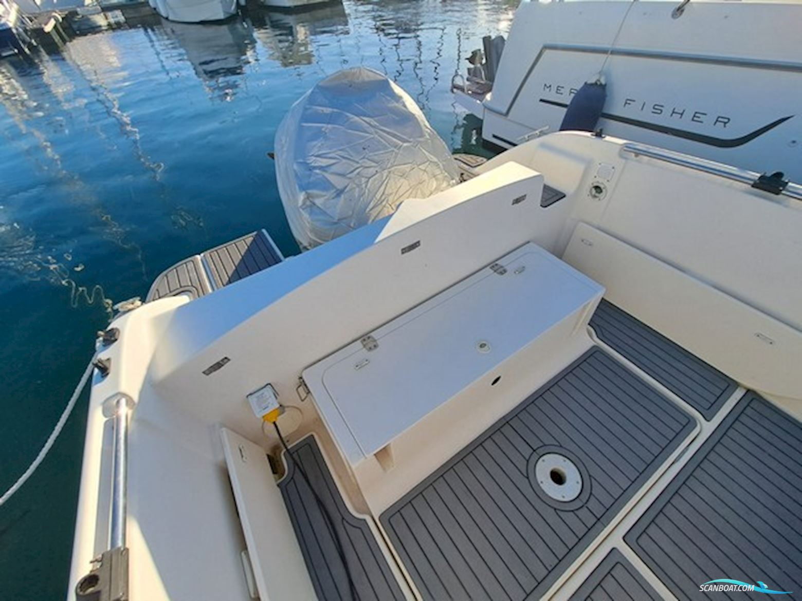 Jeanneau Cap Camarat 715