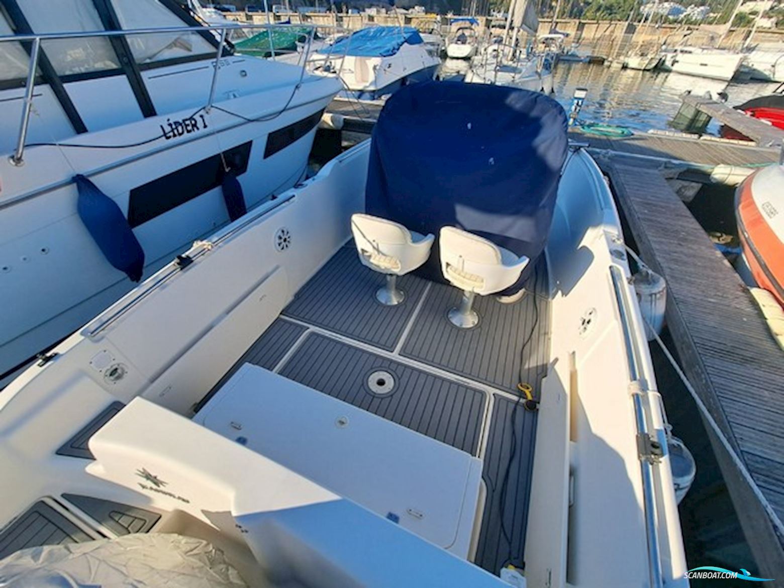 Jeanneau Cap Camarat 715