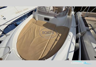 Jeanneau Cap Camarat 715 WA Motorboat 2006, with Suzuki engine, France