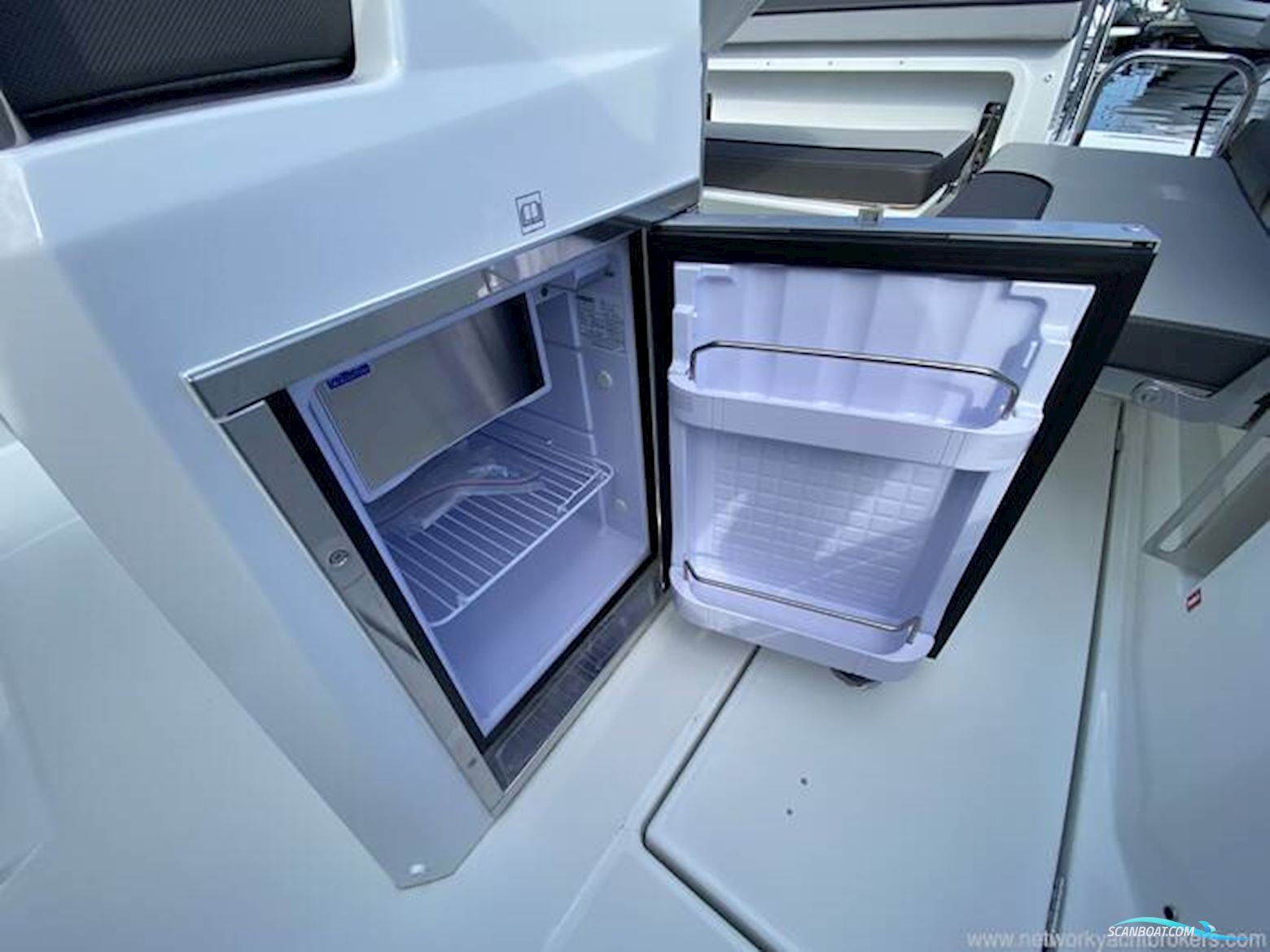 Jeanneau Cap Camarat 7.5 CC Series 3