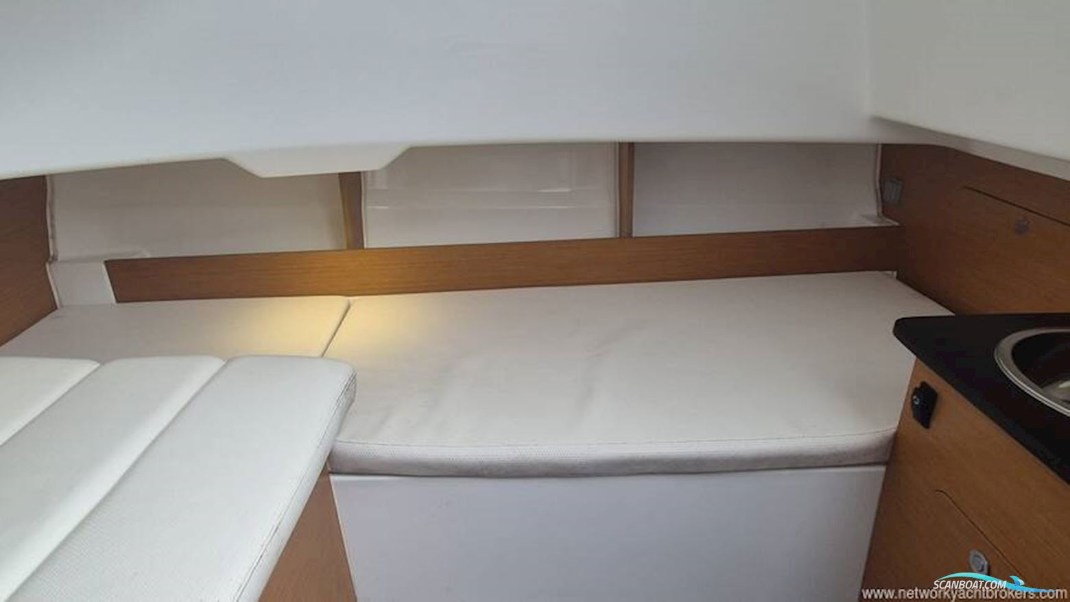 Jeanneau Cap Camarat 8.5 CC